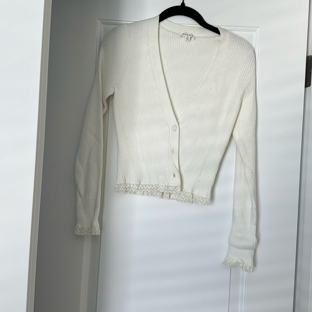 For love and lemons, white top